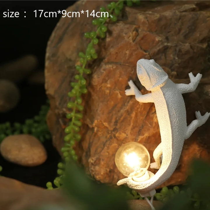 Resin Lizard Night Light Living Room Bedroom Modern Animal Chameleon Wall Lamps Led Table Lamps Home Decor Luminarie