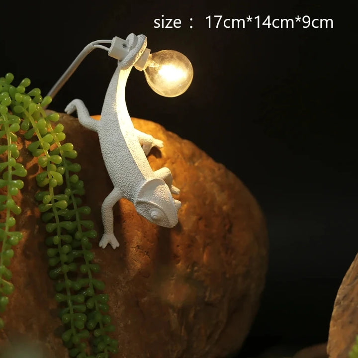 Resin Lizard Night Light Living Room Bedroom Modern Animal Chameleon Wall Lamps Led Table Lamps Home Decor Luminarie